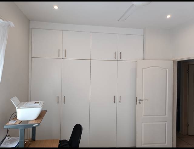 2 BEDROOM APARTMENT BLOCK FOR SALE IN ESSENWOOD
